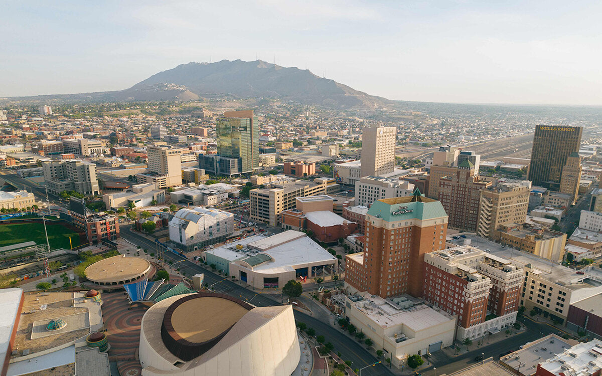 Sips on the Border: El Paso’s Best Bars for Sunset Cocktails & Street Tacos